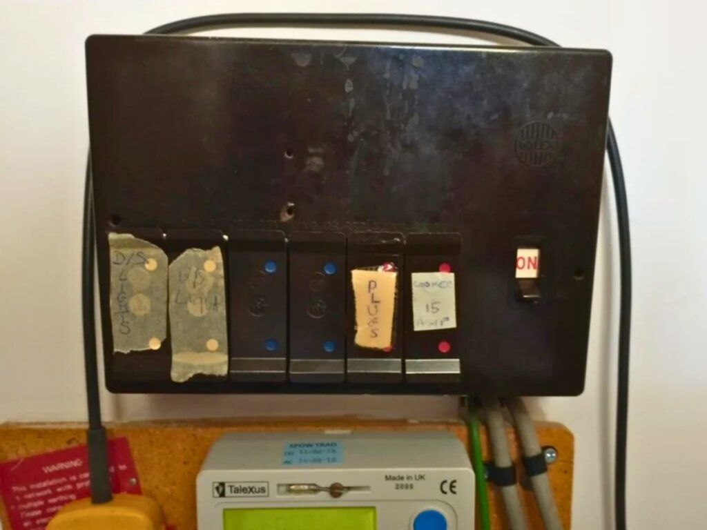 old wylex fuse board